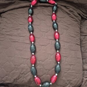 Mardi Gras Bead Necklace  Footballs Black And Red 23"